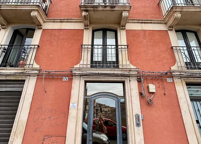 Ventimiglia 公寓 *